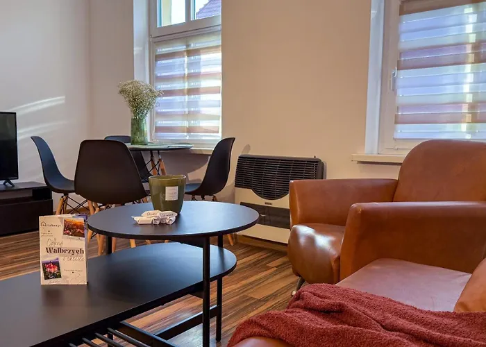 Mickiewicza By Libertarent 瓦乌布日赫